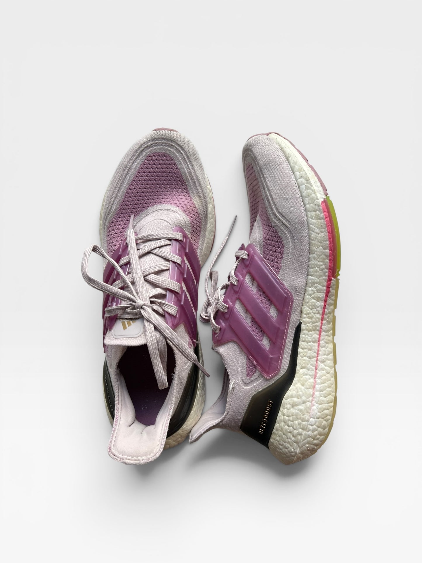 PURPLE ADIDAS ULTRABOOST SHOES (ORG. $185)  9.5