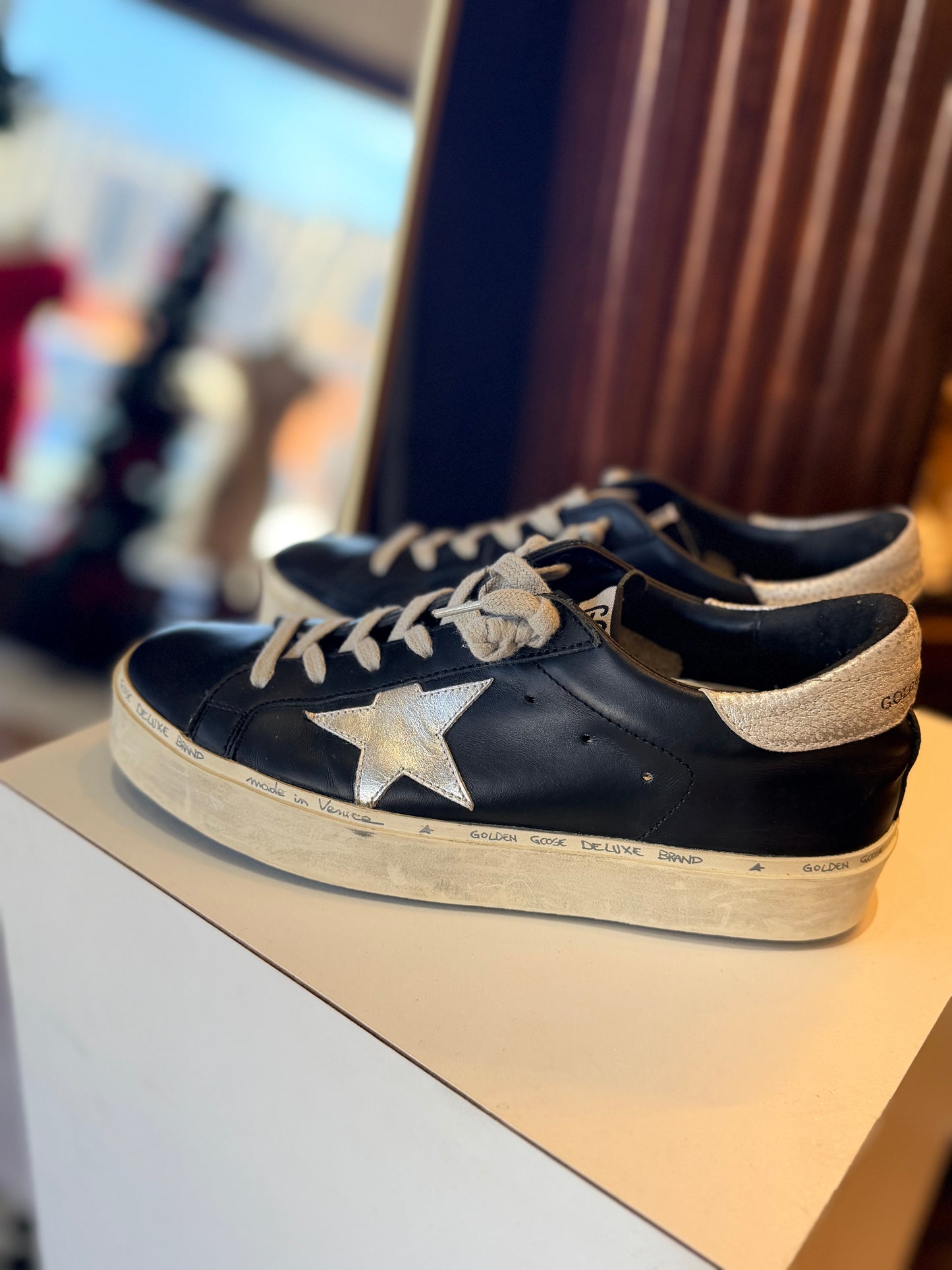 GOLDENGOOSE SNEAKERS 38