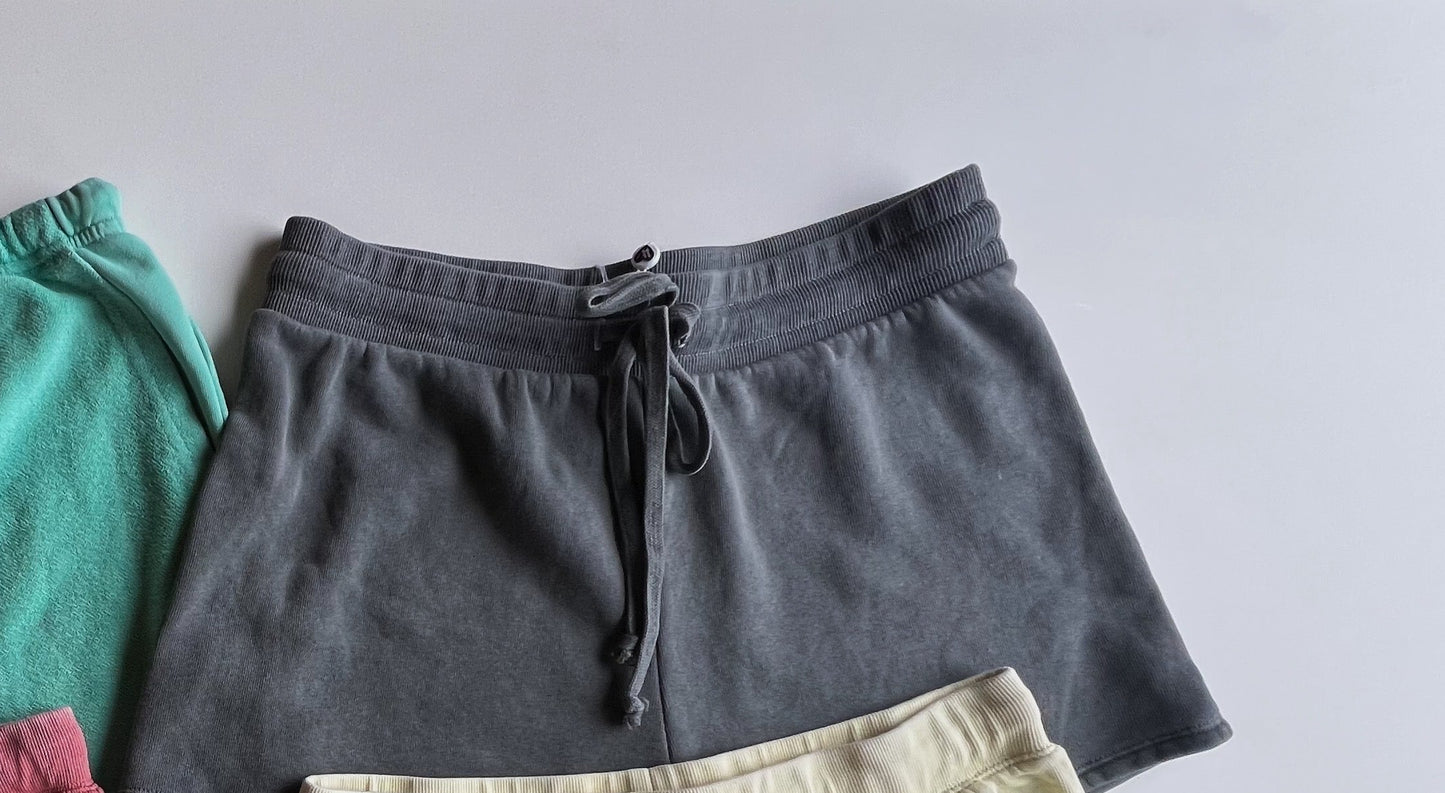 WILDFOX SHORTS (NWT) MED