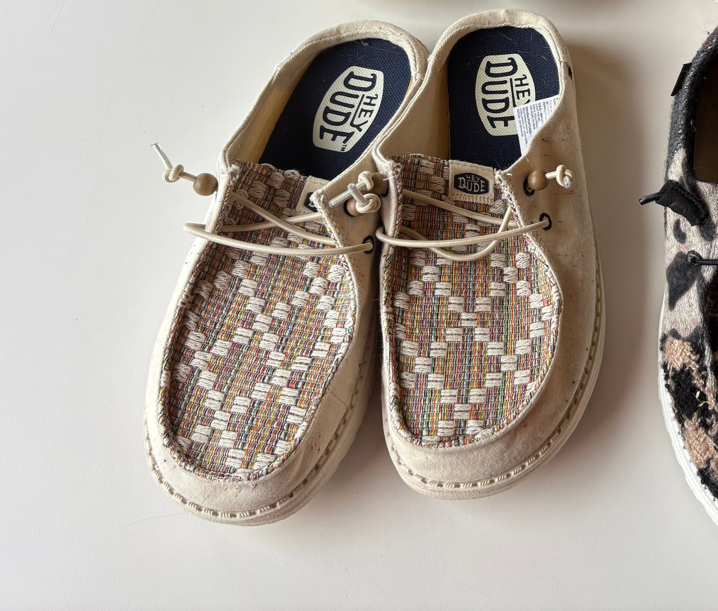 WHITE AND COLORED HEY DUDE SHOES (6)