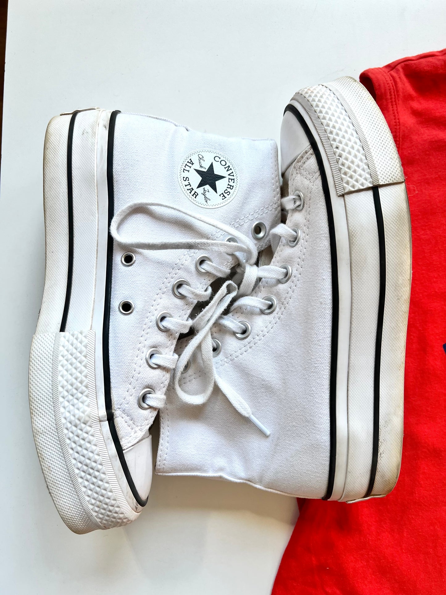 CONVERSE SHOES 6