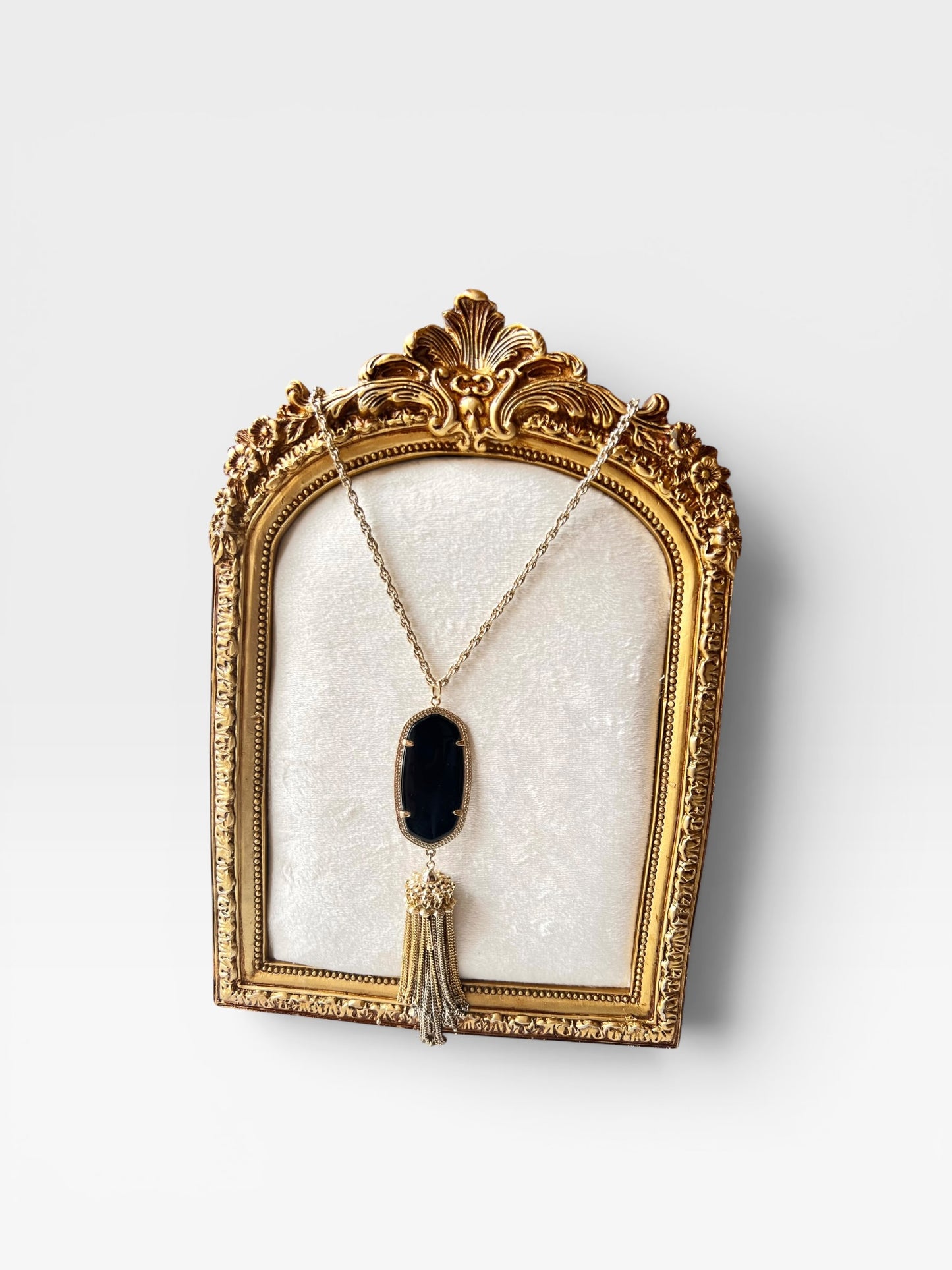 KENDRA SCOTT NECKLACE
