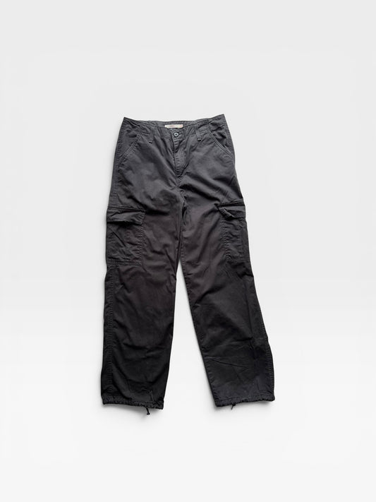 BLACK LEVI CARGO PANTS 28