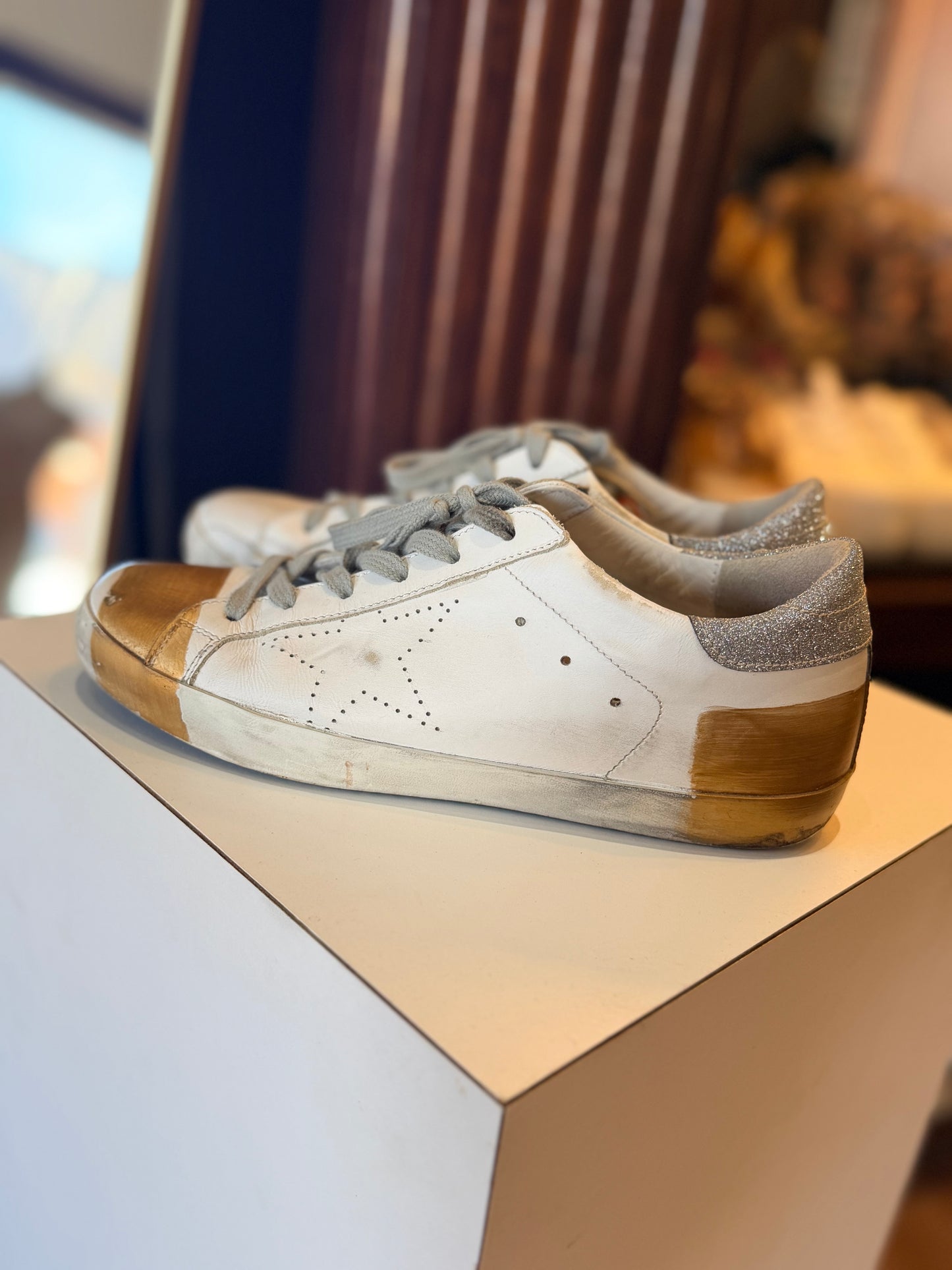 GOLDENGOOSE SHOES 39