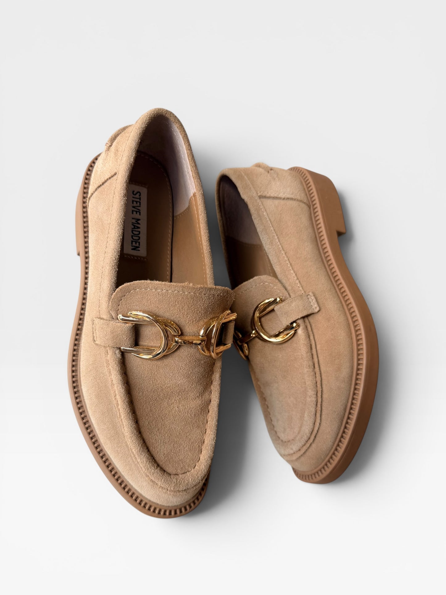 TAN STEVE MADDEN LOAFERS 7