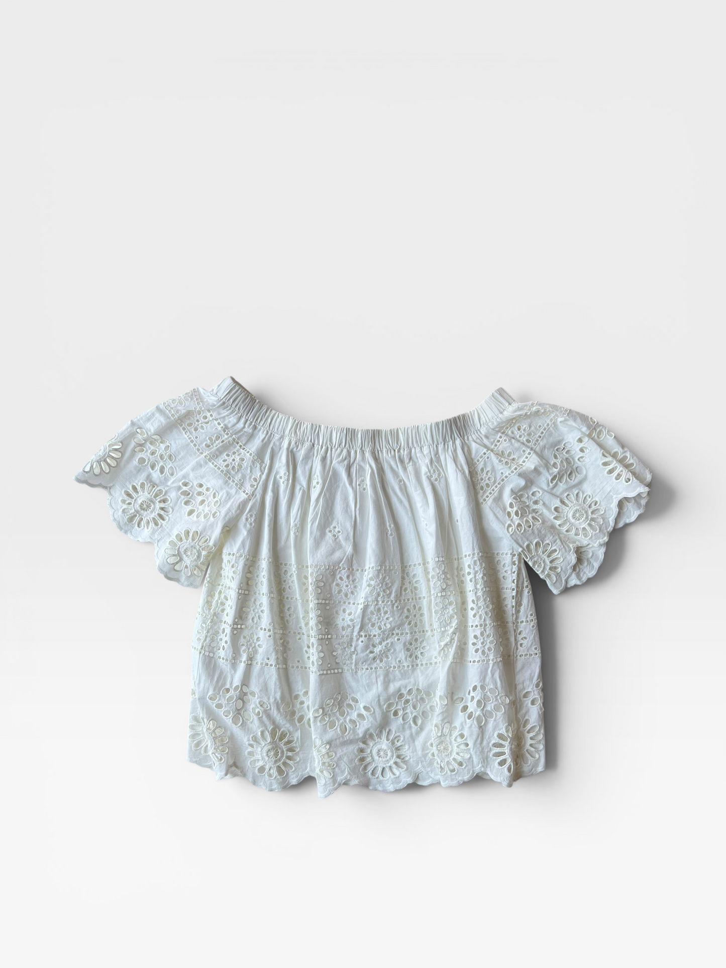 WHITE IMPRESSIONS TOP (NWT) L