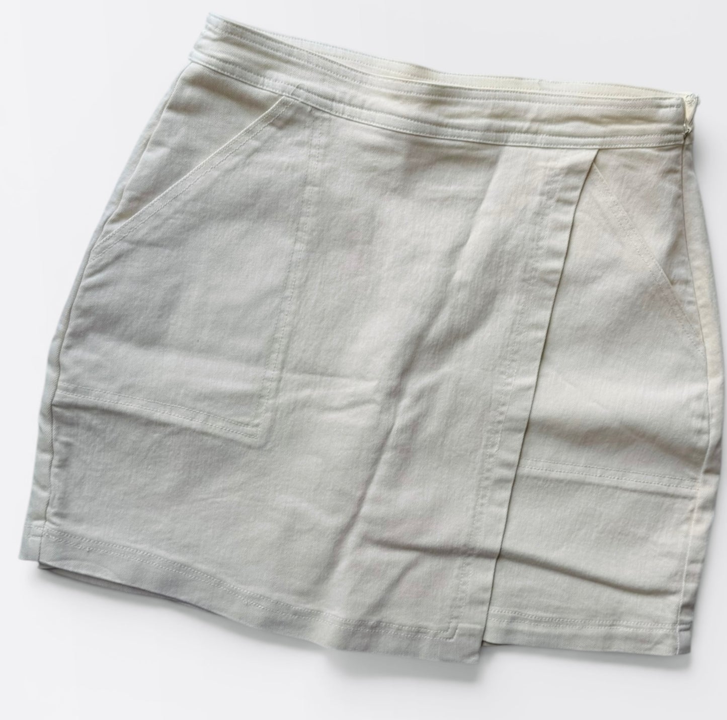 CREAM STUDIO SKIRT (NWT) L