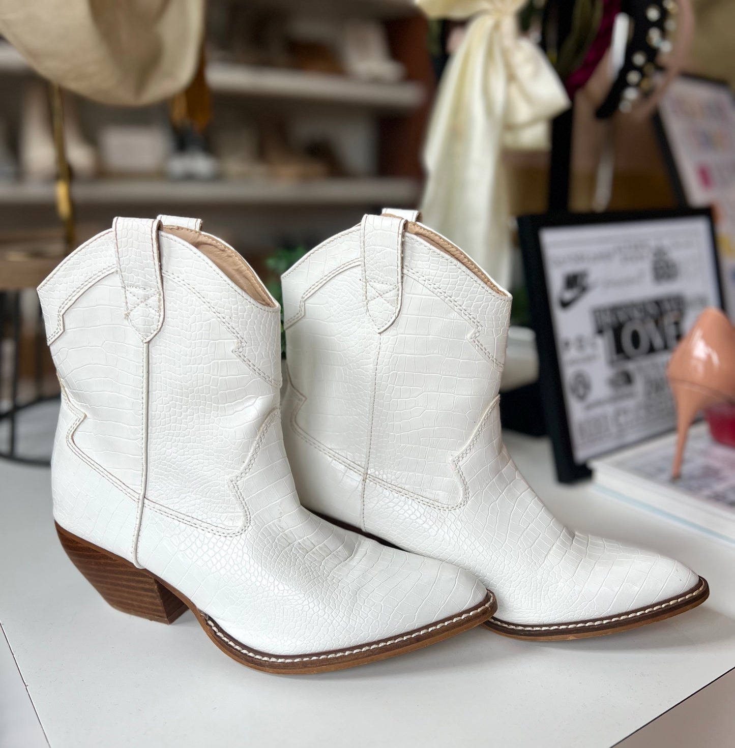 ARIDER GIRL BOOTS 10