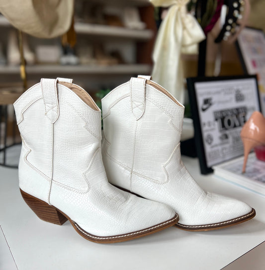 ARIDER GIRL BOOTS 10