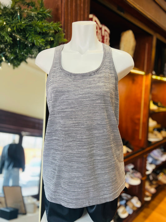 LULULEMON TANK 12