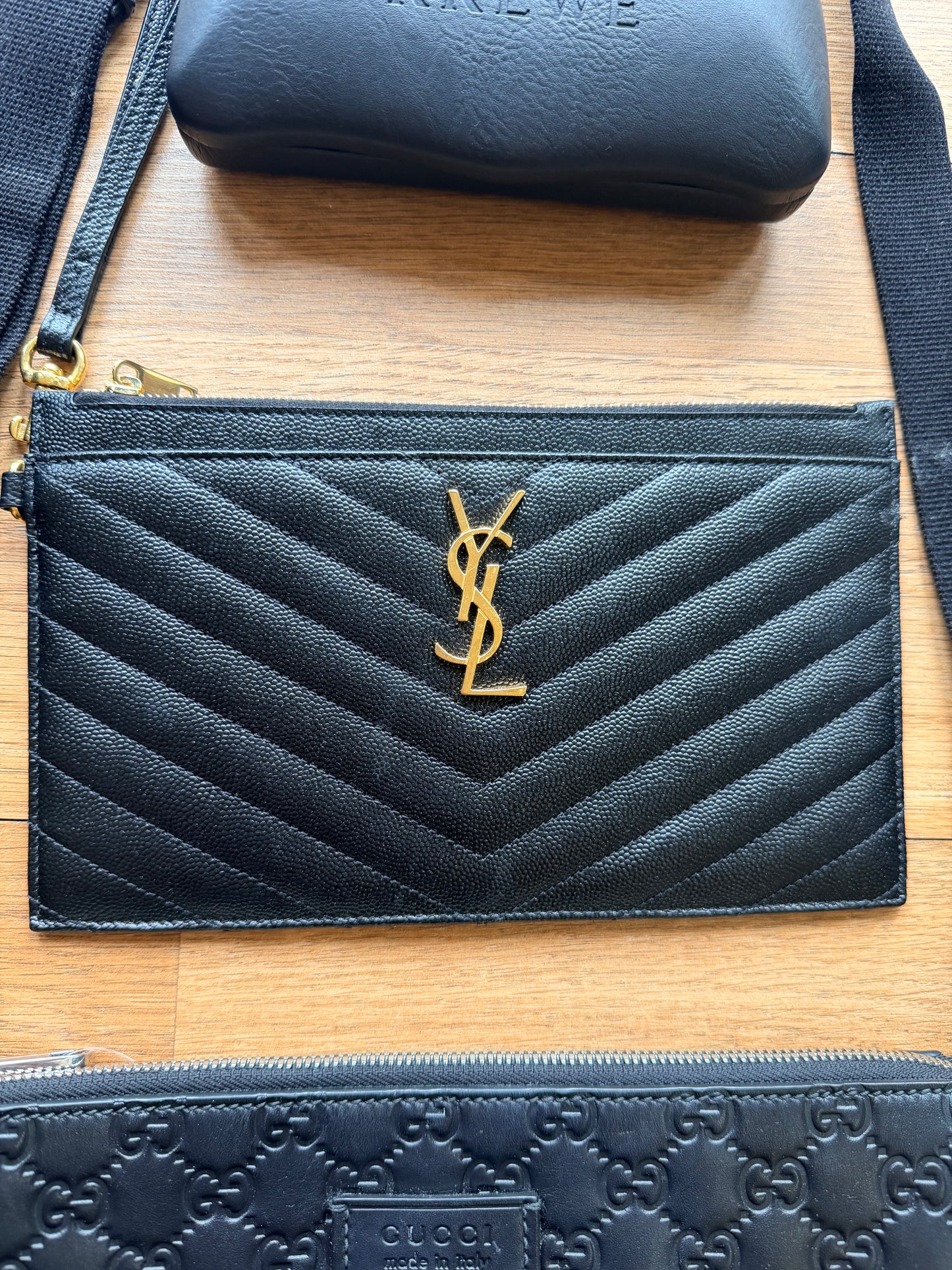 YSL POUCH (AUTH)