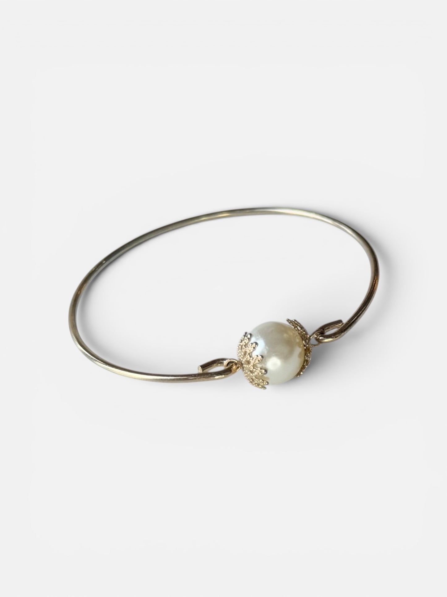 GOLD PEARL BANGLE